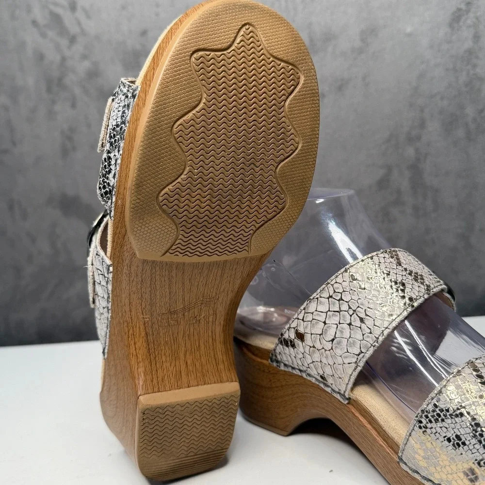 Dansko Slide Sandals Womens 8.5 Metallic Snakeskin Leather Buckle Wedge Comfort